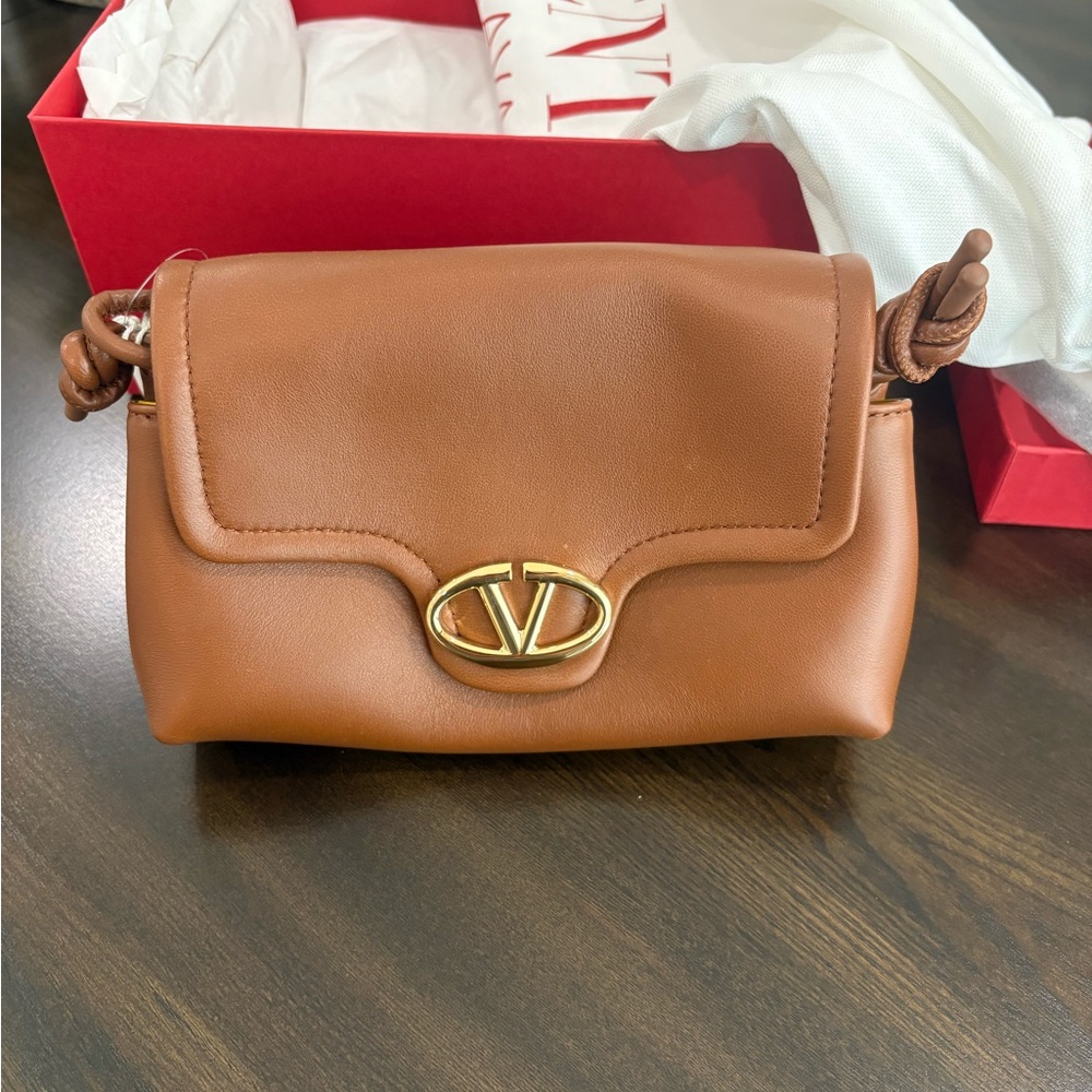 NWT Valentino Garavani Brown Leather Shoulder Bag with Gold Logo